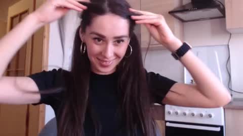 Ellis online show from 30, 1, 2025