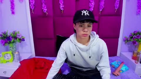 Bruno Cruz online show from 8, 10, 2025