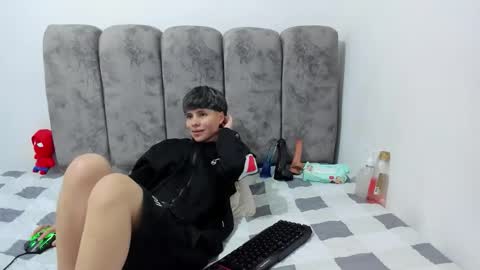 Snapshot of bruno_cruz chatting on 25, 4, 2026 Bruno Cruz online show from 25, 4, 2026
