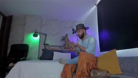 Snapshot of bruno_woods chatting on 30, 10, 2025 Andres Suarez online show from 30, 10, 2025