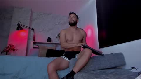 Snapshot of bruno_woods chatting on 21, 11, 2025 Andres Suarez online show from 21, 11, 2025