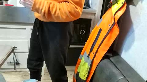 Steve... aka SkinnieDippin aka TimberTramp online show from 10, 1, 2026