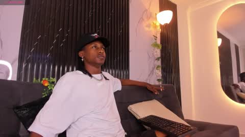 Snapshot of bryxxxon1 chatting on 6, 2, 2025 Bryxon online show from 6, 2, 2025