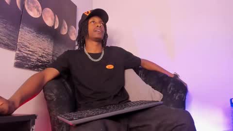 Snapshot of bryxxxon1 chatting on 15, 9, 2025 Bryxon online show from 15, 9, 2025