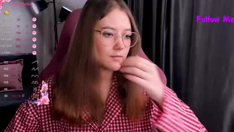 Snapshot of bubble_bunny chatting on 1, 11, 2025 Ruby online show from 1, 11, 2025