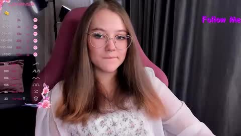 Snapshot of bubble_bunny chatting on 2, 11, 2025 Ruby online show from 2, 11, 2025