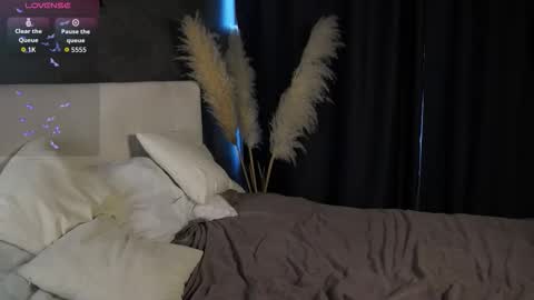 Sabrina  online show from 9, 9, 2025