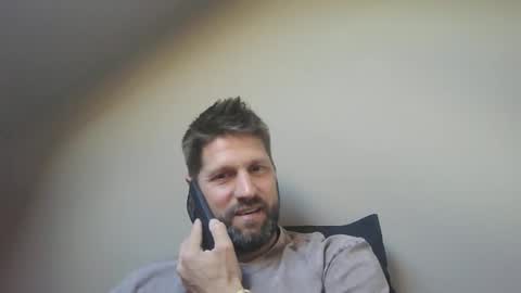 Snapshot of bubblebee1982 chatting on 4, 6, 2026 bubblebee1982 online show from 4, 6, 2026