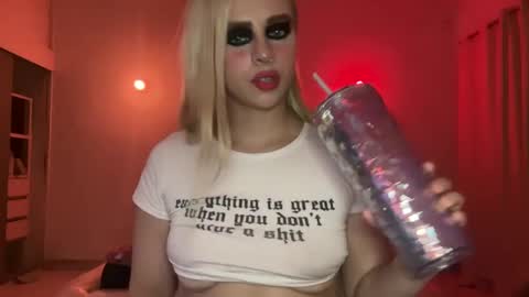 Isabella but call me isa  online show from 12, 9, 2025