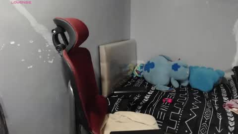Snapshot of bubblebuttpinay chatting on 14, 7, 2026 Sunshine online show from 14, 7, 2026