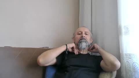 Buck Wessle online show from 30, 4, 2026