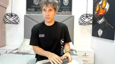 Snapshot of buddy_whitte chatting on 29, 10, 2025 Buddy Whitte online show from 29, 10, 2025