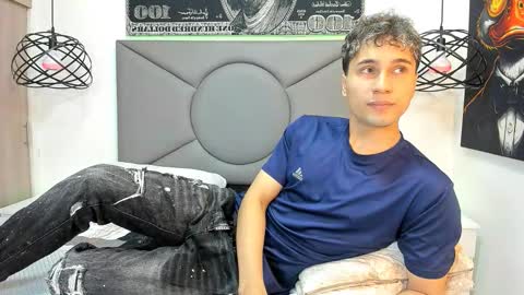 Snapshot of buddy_whitte chatting on 8, 11, 2025 Buddy Whitte online show from 8, 11, 2025