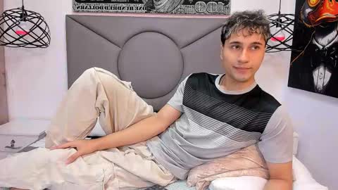 Snapshot of buddy_whitte chatting on 10, 11, 2025 Buddy Whitte online show from 10, 11, 2025