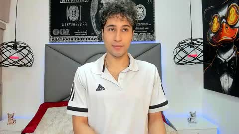 Snapshot of buddy_whitte chatting on 16, 12, 2025 Buddy Whitte online show from 16, 12, 2025