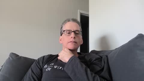 Snapshot of budman004 chatting on 19, 4, 2026 budman004 online show from 19, 4, 2026
