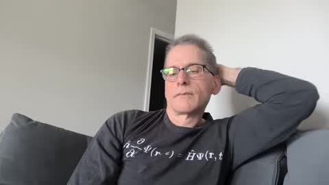 Snapshot of budman004 chatting on 19, 4, 2026 budman004 online show from 19, 4, 2026