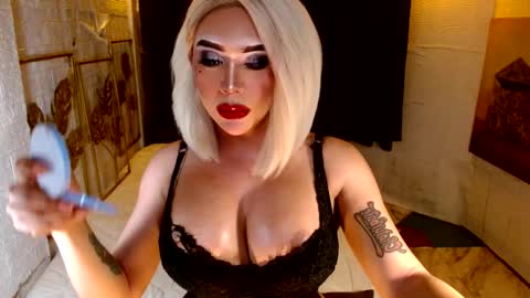 Snapshot of buena_fortuna chatting on 27, 9, 2025 Lucienne online show from 27, 9, 2025