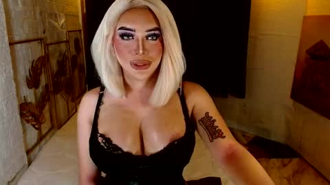 Snapshot of buena_fortuna chatting on 29, 9, 2025 Lucienne online show from 29, 9, 2025