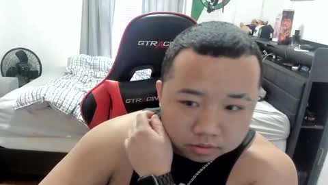 buffsexyman24 online show from 25, 2, 2025