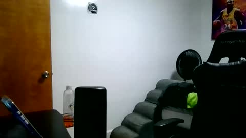 buffsexyman24 online show from 1, 4, 2026