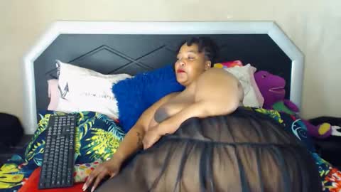 bulkyyass4u online show from 18, 9, 2025