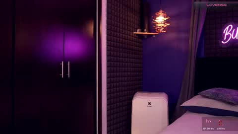 Snapshot of bull_vixen2001 chatting on 18, 1, 2026 Bunny and The Rock online show from 18, 1, 2026