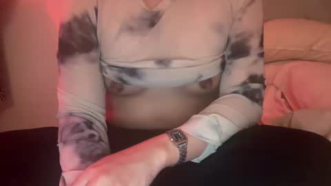 Big Ass Bunny online show from 28, 2, 2025