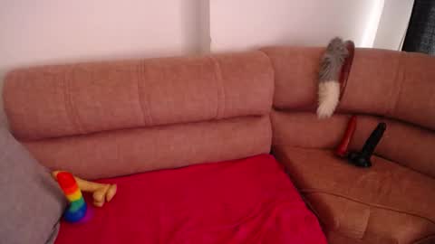 NINA online show from 25, 2, 2025