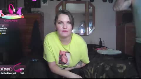 Bunny N Clyde online show from 23, 11, 2025