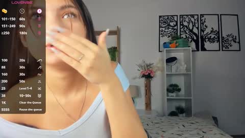 Snapshot of bunny_nova chatting on 16, 10, 2025 Aria online show from 16, 10, 2025