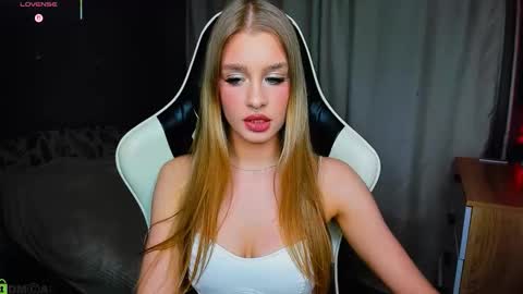 Snapshot of bunny_wetty chatting on 6, 11, 2025 ruslana online show from 6, 11, 2025