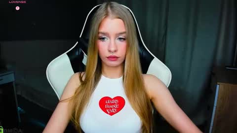 Snapshot of bunny_wetty chatting on 25, 11, 2025 ruslana online show from 25, 11, 2025