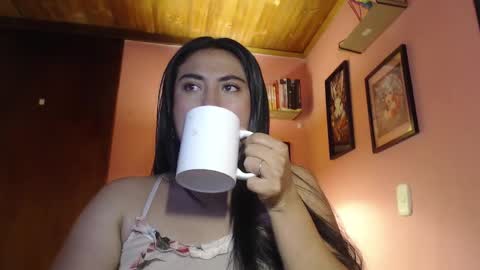 bunnyEmilyR0s33 online show from 23, 1, 2025