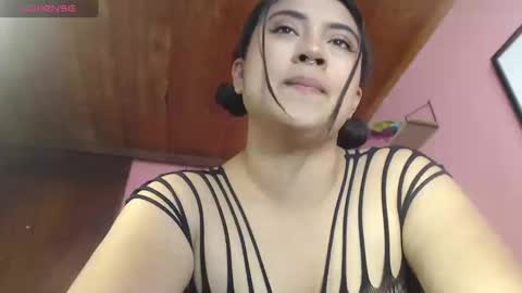 bunnyEmilyR0s33 online show from 15, 9, 2025