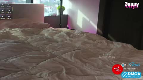 Snapshot of bunnyonyx chatting on 13, 10, 2025 Stephanie Next stream TUESDAY 6pm PDT online show from 13, 10, 2025