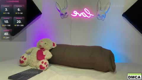  MARY BUNNY  online show from 14, 12, 2025