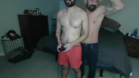 Snapshot of bustedsprockets chatting on 27, 10, 2025 Pocket Daddy cockring gaycouple cockring lovense daddy online show from 27, 10, 2025