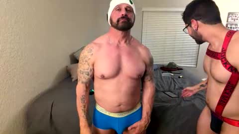 Snapshot of bustedsprockets chatting on 9, 3, 2026 Pocket Daddy cockring gaycouple cockring lovense daddy online show from 9, 3, 2026
