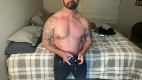 Snapshot of bustedsprockets chatting on 20, 3, 2026 Pocket Daddy cockring gaycouple cockring lovense daddy online show from 20, 3, 2026