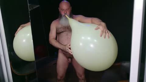 Snapshot of busterballoonguy chatting on 2, 12, 2025 Daddy-B online show from 2, 12, 2025