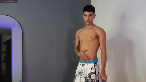 Snapshot of busterspinter chatting on 23, 10, 2025 Buster independent model online show from 23, 10, 2025