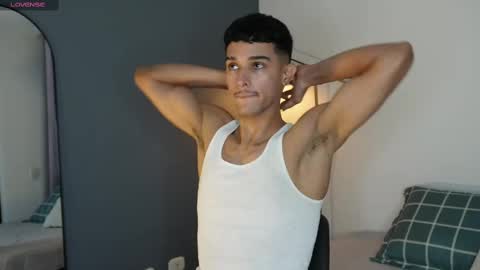 Snapshot of busterspinter chatting on 1, 11, 2025 Buster independent model online show from 1, 11, 2025