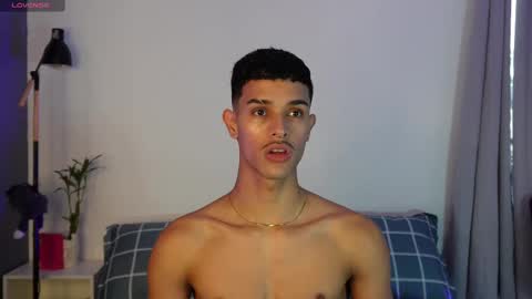 Snapshot of busterspinter chatting on 23, 11, 2025 Buster independent model online show from 23, 11, 2025