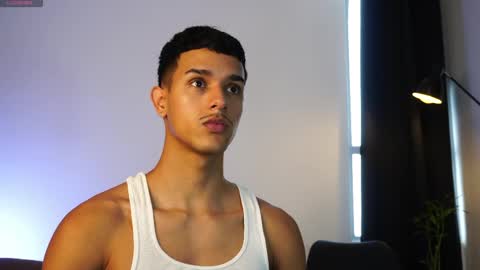 Buster independent model online show from 1, 4, 2026