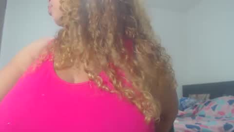 Snapshot of bustyamanda_ chatting on 20, 2, 2025 Amanda online show from 20, 2, 2025