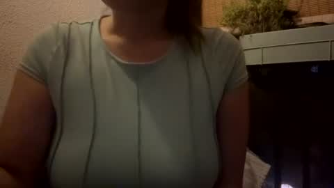 Snapshot of bustybuilder chatting on 9, 7, 2026 bustybuilder online show from 9, 7, 2026