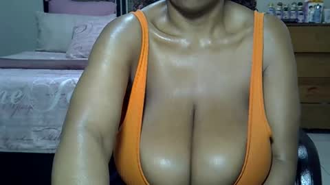 bustytessa37 online show from 2, 4, 2026