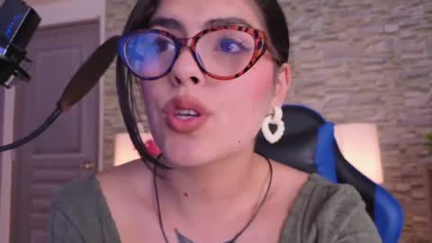 Lia Butterfly  online show from 26, 5, 2026