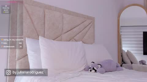 Snapshot of by_juliana chatting on 16, 5, 2026 online show from 16, 5, 2026